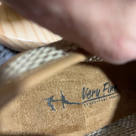 Very Fine Cuban Low Heel Dance Shoes Womens Size 8 Ballroom Dance Shoes - Picture 7 of 8